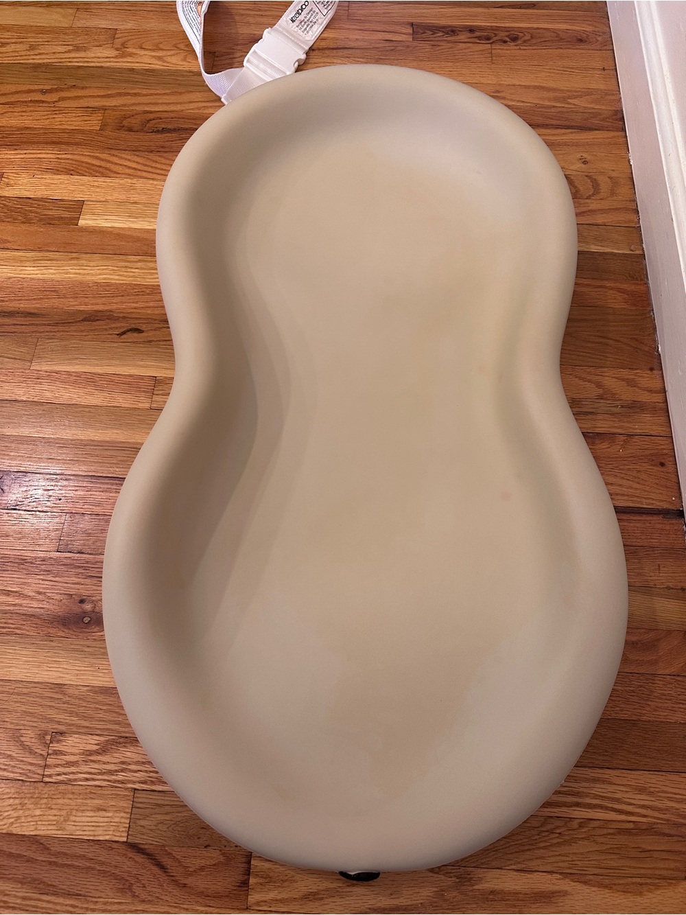 Keekaroo Neutral Beige Curved Baby Bath Support